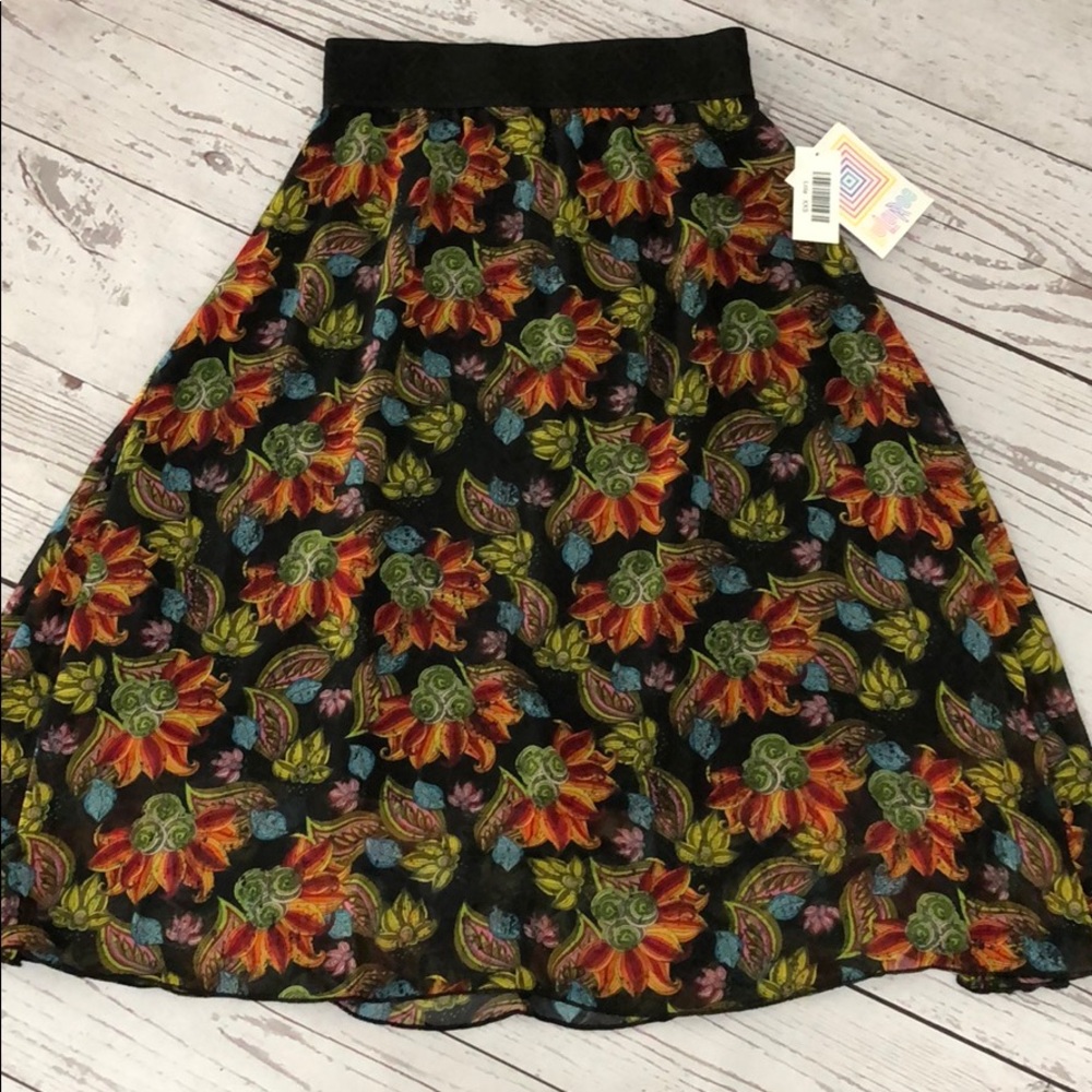 NWT LuLaRoe Lola Skirt